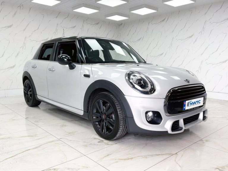 2019 MINI Hatch 1.5 Cooper Sport Hatchback 5dr Petrol Manual Euro 6 (s/s) (136 ps) 1 FORMER Hatch...