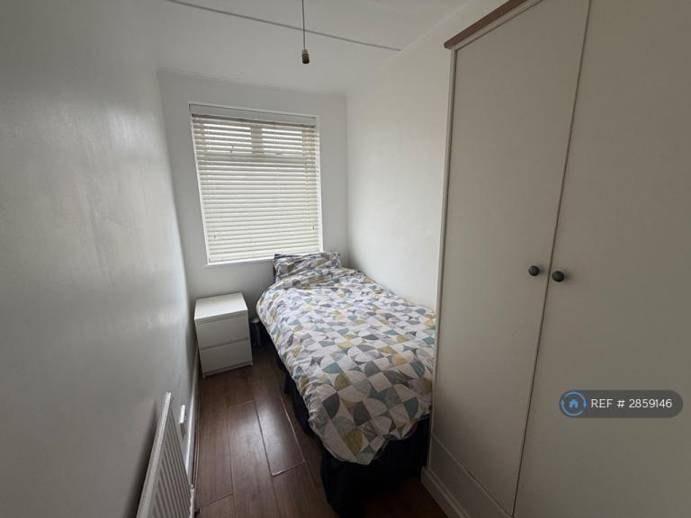 1 bedroom in Cumberland Avenue, Welling, DA16 (#2859146)