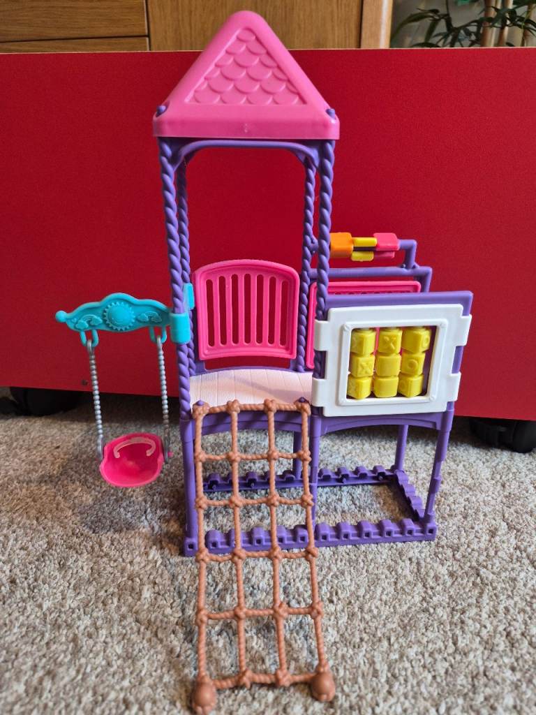Barbie Skipper Playground Set