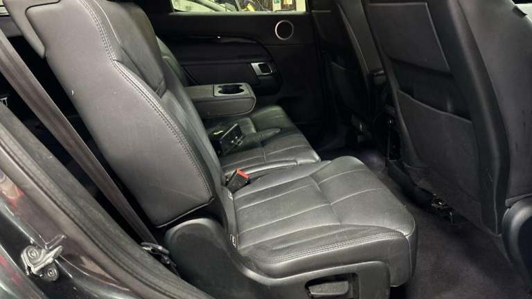 2019 Land Rover Discovery 2.0 Si4 SE 5dr Auto ESTATE PETROL Automatic