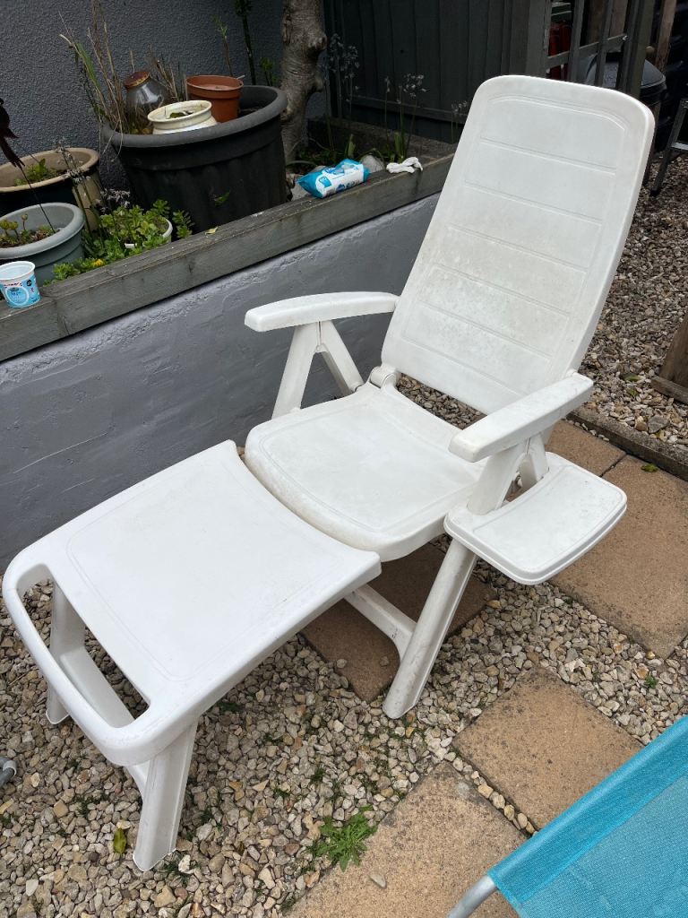 Plastic Sun Lounger 