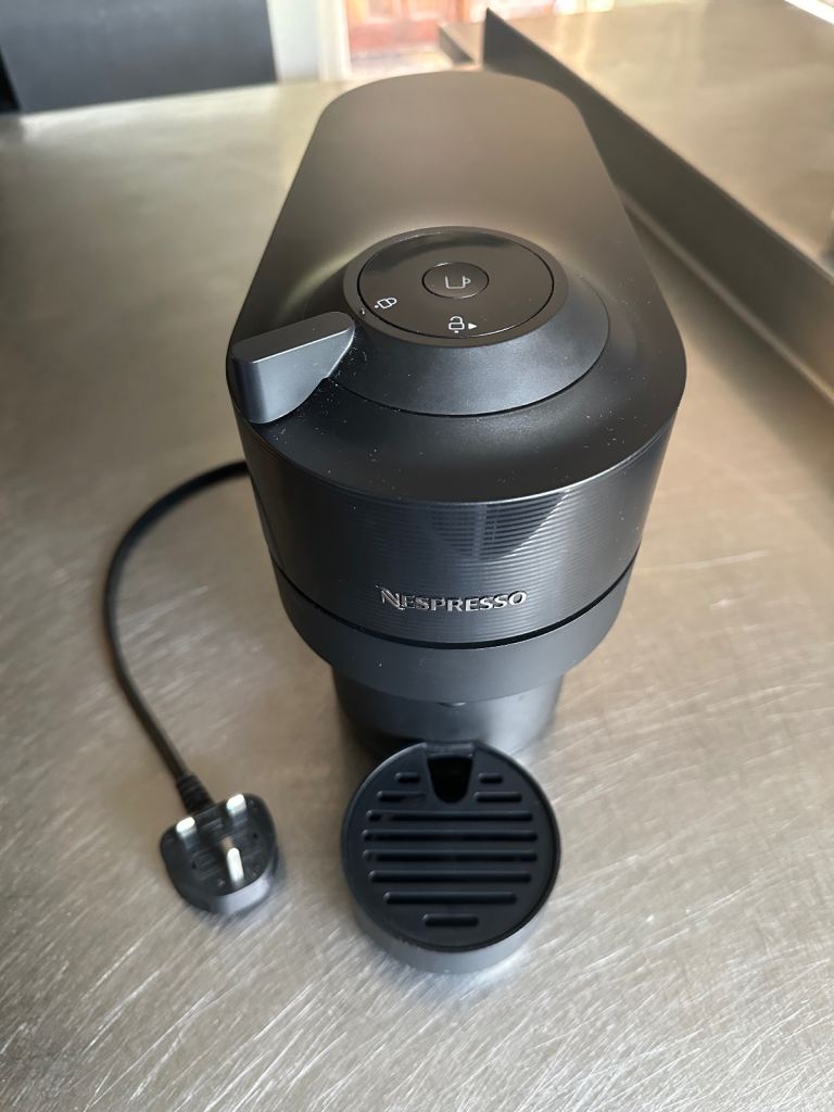 Nespresso Vertuo Pop Machine in Black