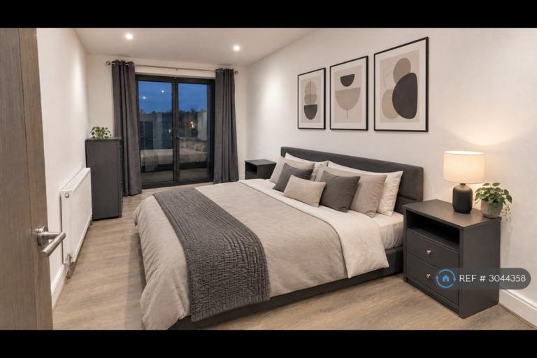 1 bedroom in Mitcham Lane, London, SW16 (#3044358)
