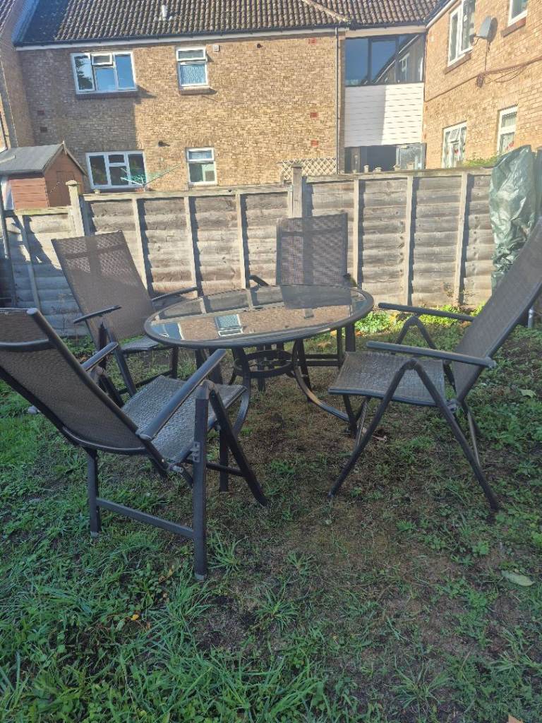 Garden Patio Furniture Set - Table and 4 Chairs