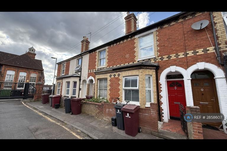 4 bedroom house in Dorothy Street, Reading, RG1 (4 bed) (#2858607)