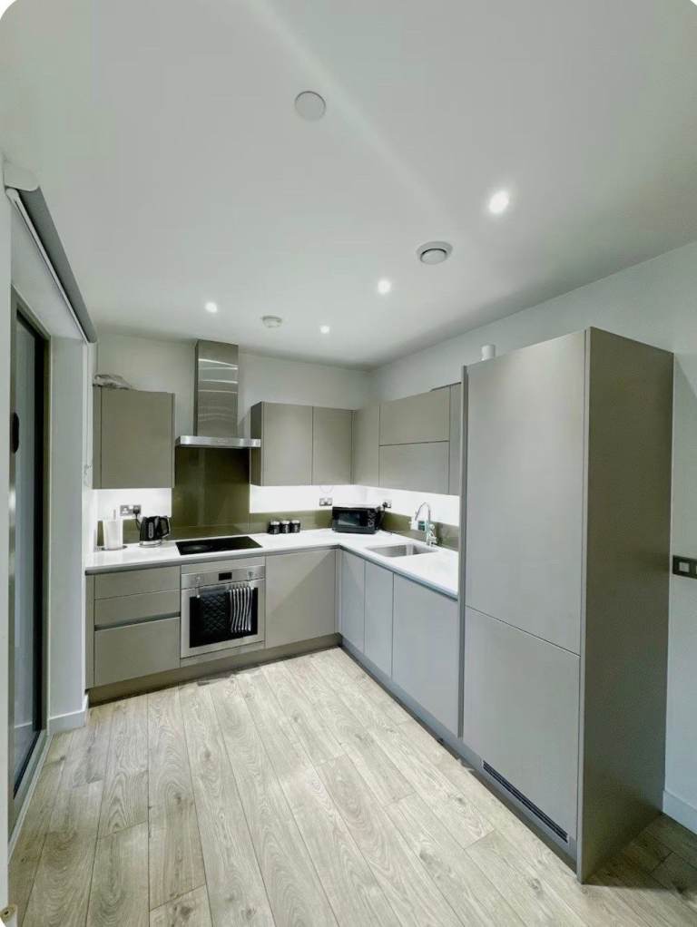 AVAILABLE NOW! ..DOUBLE Room in Canning Town, E16 2UF for £1199pcm (Only one other tenant+ALL BILLS)