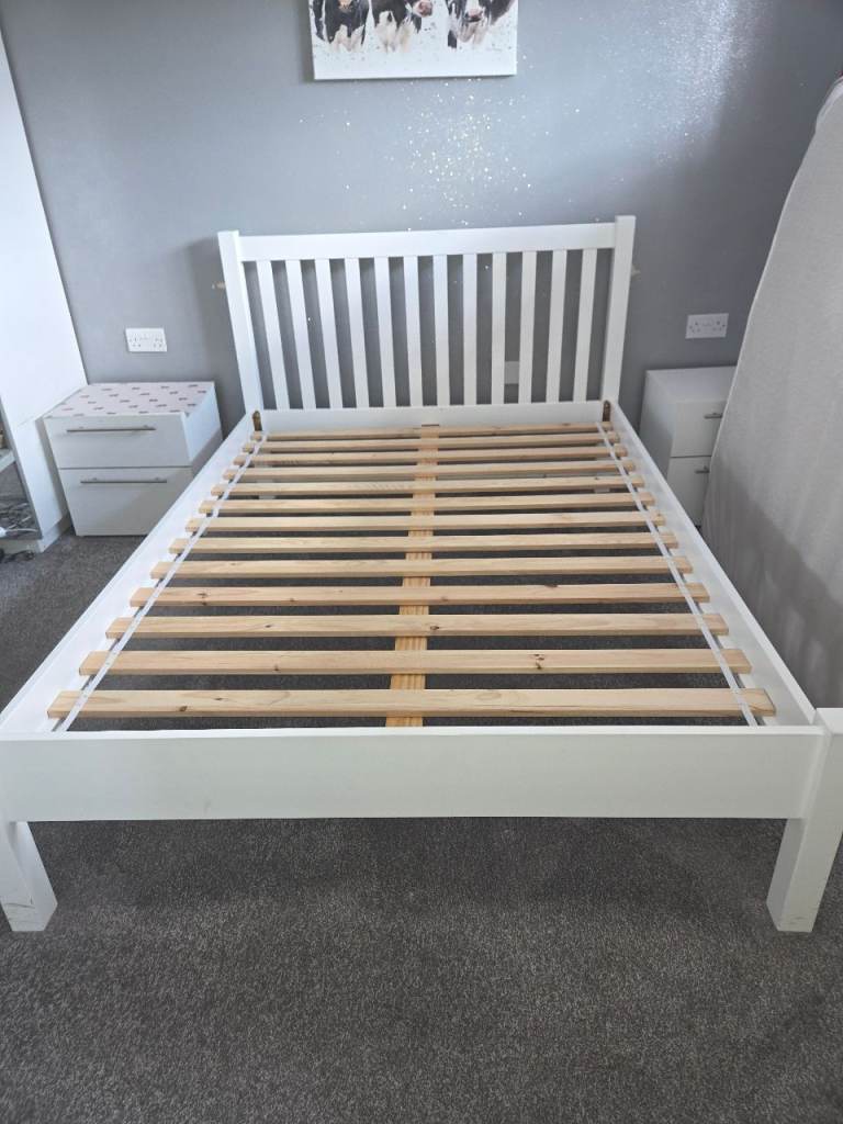 White Double Bed Frame – Good Condition, Wooden Slats