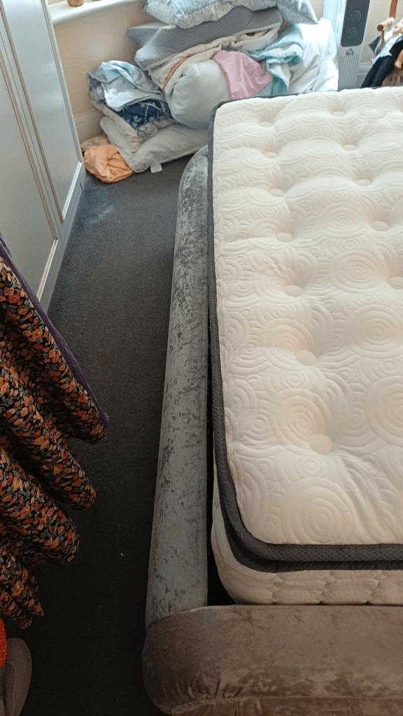 Double ottoman bed without mattresses 