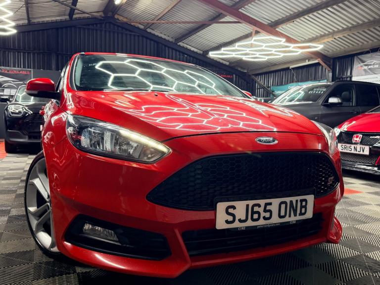 2015 Ford Focus 2.0 TDCi 185 ST-2 5dr HATCHBACK Diesel Manual