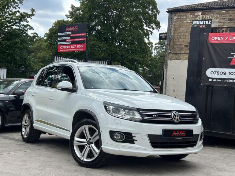 Volkswagen Tiguan 2.0 TDI BlueMotion Tech R-Line 4WD Euro 5 (s/s) 5dr (Nav) Diesel Manual
