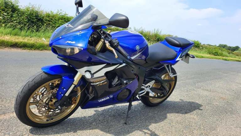 2004 04 YAMAHA YZF R6 BLUE YZFR6 SUPERSPORTS 600 SPORTS VERY CLEAN - MUST SEE