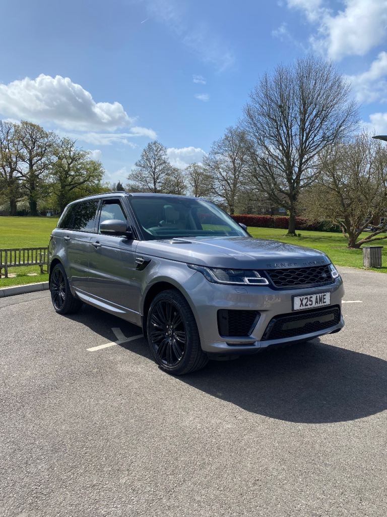 Range Rover D300 HSE auto  