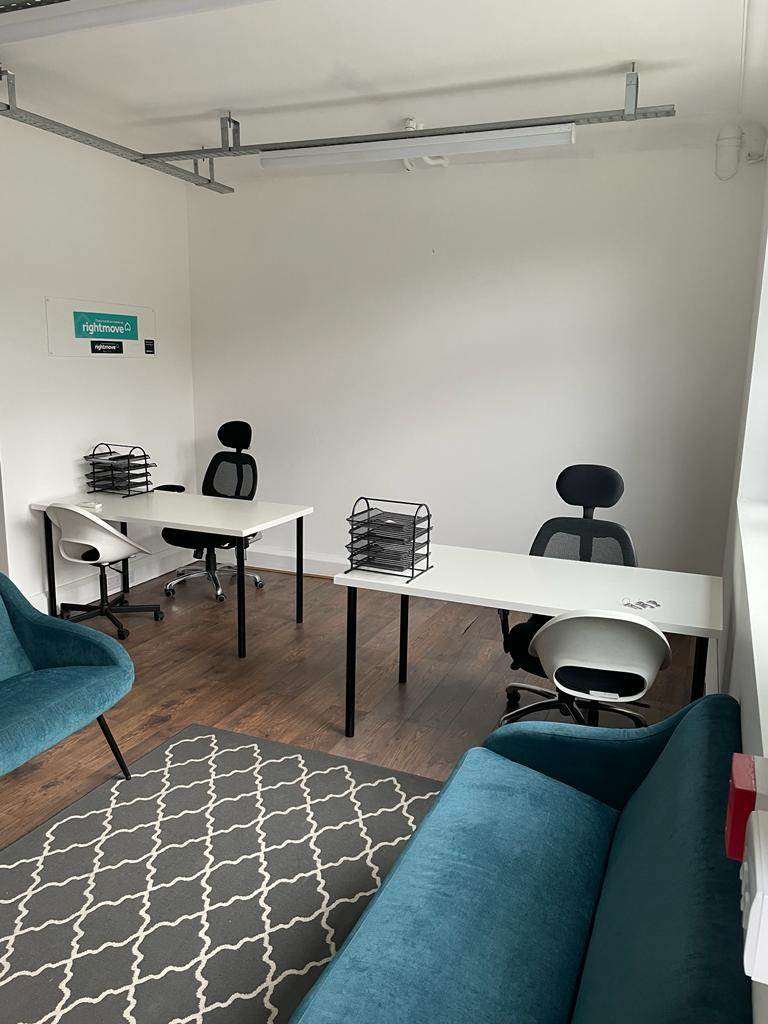OFFICE / BUSINESS UNIT ** TO LET ** SOUTH NORWOOD ** FLEXIBLE TERMS **