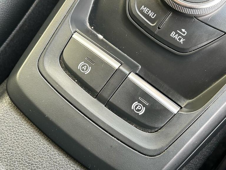 2020 Audi Q2 1.6 TDI 30 Black Edition SUV 5dr Diesel S Tronic Euro 6 (s/s) (116 ps) SUV Diesel Au...