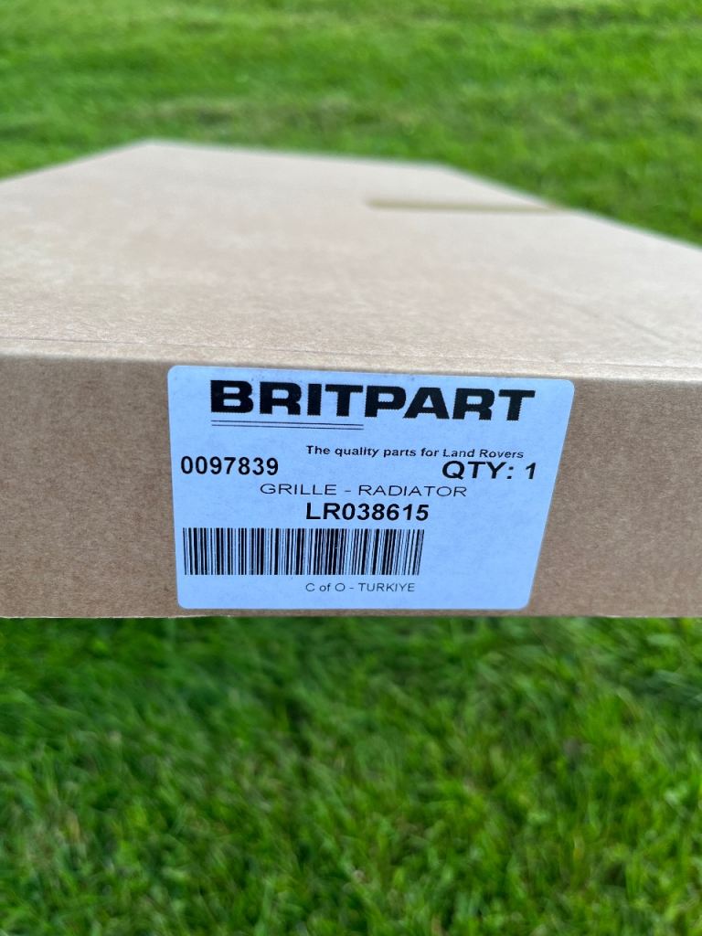 Land Rover Classic Defender Britpart Black Grill NEW