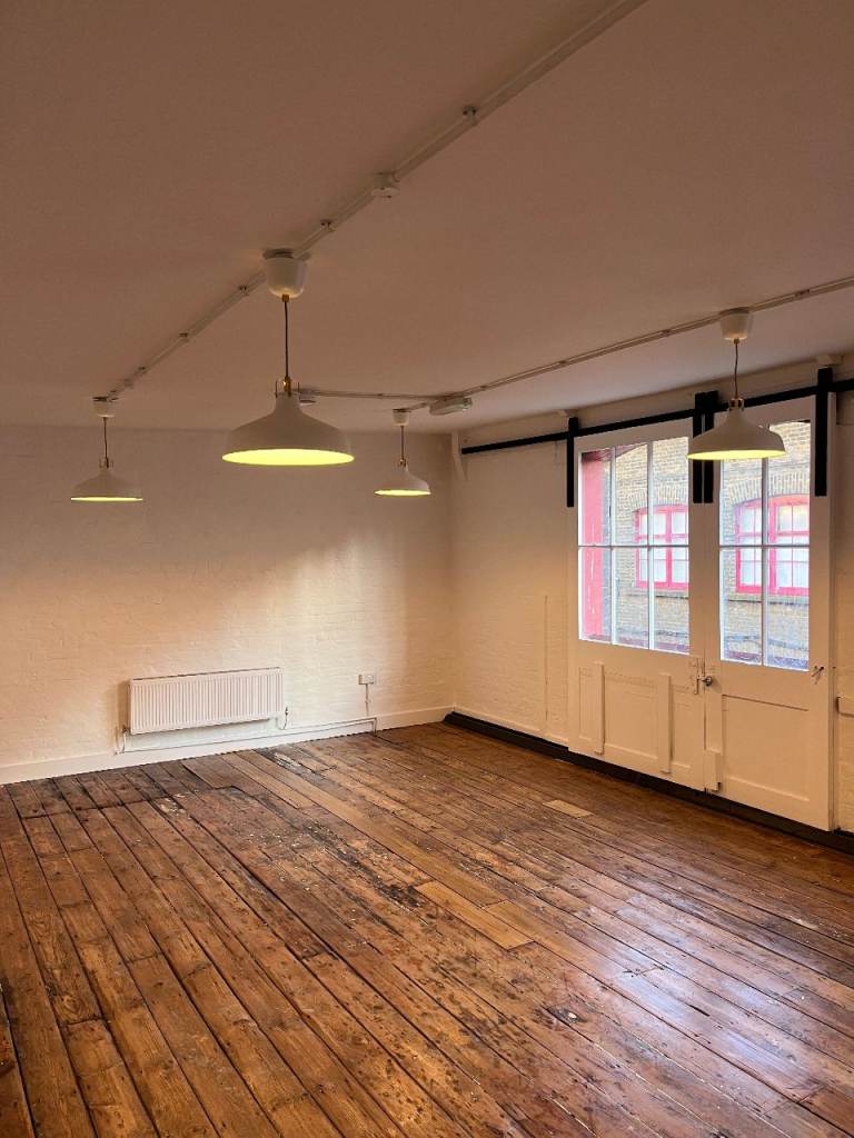 Victorian Workshop/Studio in Kennington - Newly Refurbished