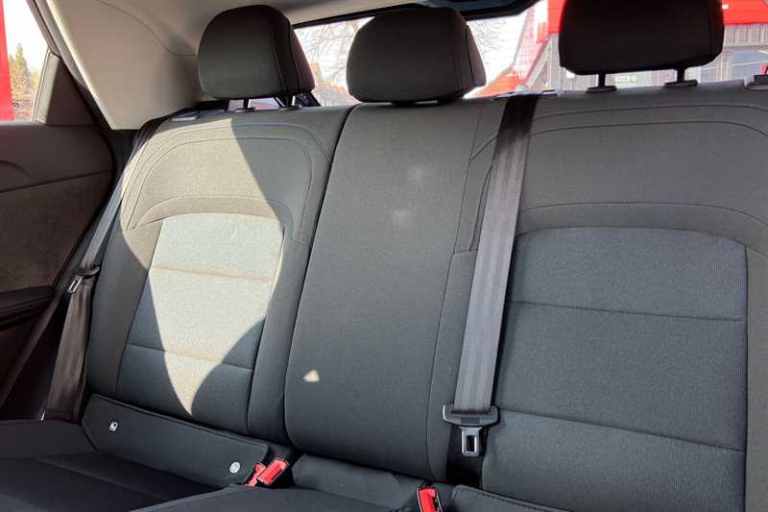 2025 MG MG4 49kWh SE Hatchback 5dr Electric Auto (170 ps) Hatchback Electric Automatic