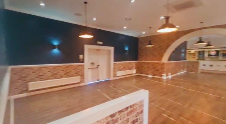 PRIME RESTAURANT OPPORTUNITY 100+ SEATER,NO PREMIUM, PETERBOROUGH LOW RENT