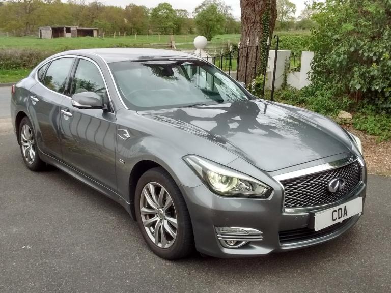 2016 Infiniti Q70 1 OWNER 2.2d Premium 4dr Auto SALOON Diesel Automatic