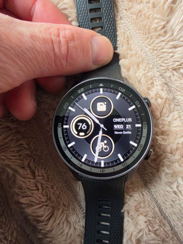 OnePlus Watch 2r – Black, As Good As New