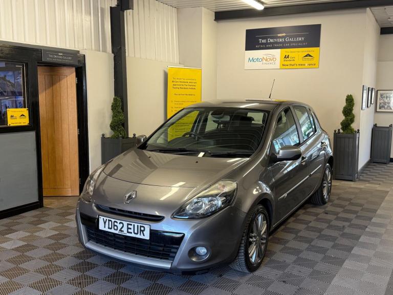 2012 Renault Clio 1.5 dCi 88 Dynamique TomTom 5dr HATCHBACK DIESEL Manual