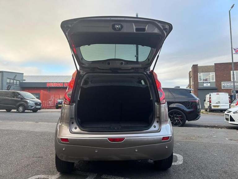 2012 Nissan Note 1.6 16V n-tec+ Hatchback 5dr Petrol Manual Euro 5 (110 ps) Hatchback Petrol Manual