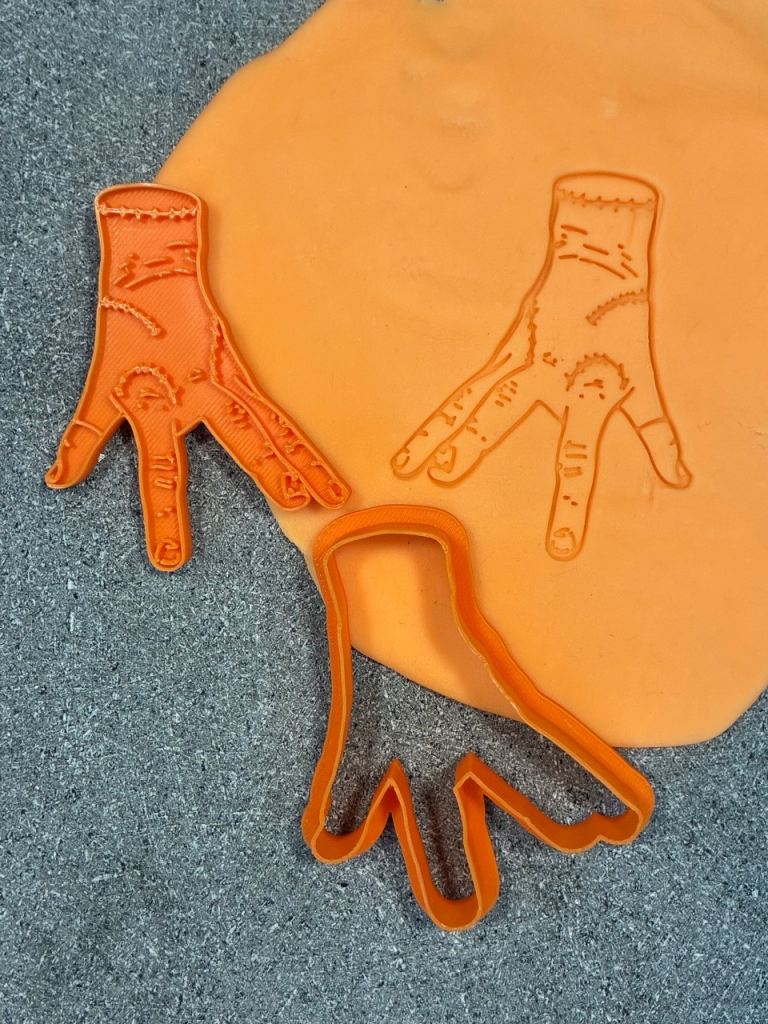 Wednesday Thing Cookie Cutter & Embosser Stamp | Hand Biscuit Cutter | Halloween Baking