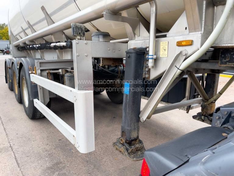 SAYERS MILK TANKER 29,000L CAPACITY 