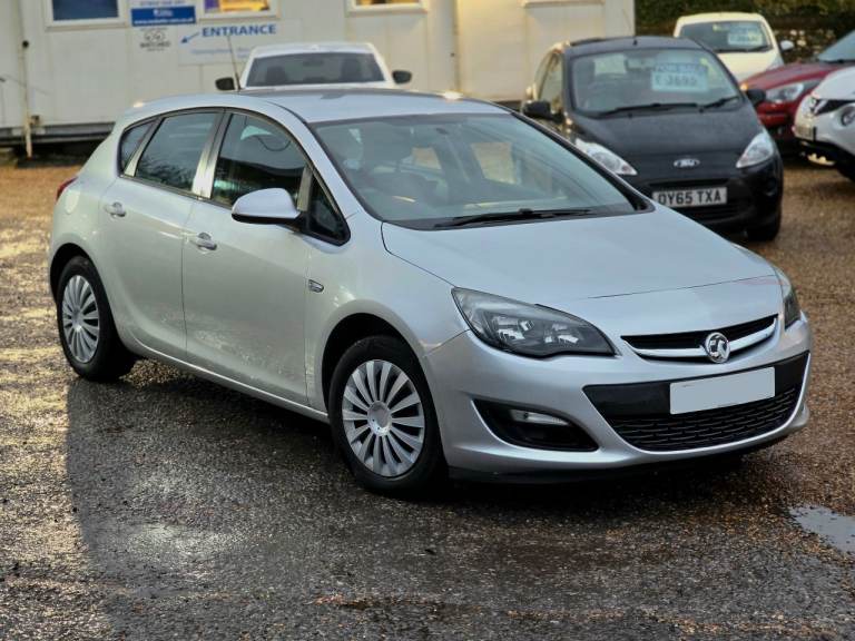 Vauxhall Astra 2013 AUTOMATIC 1.6 