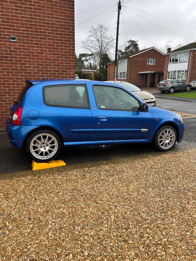 Renault, CLIO, Hatchback, 2002, Manual, 1998 (cc), 3 doors