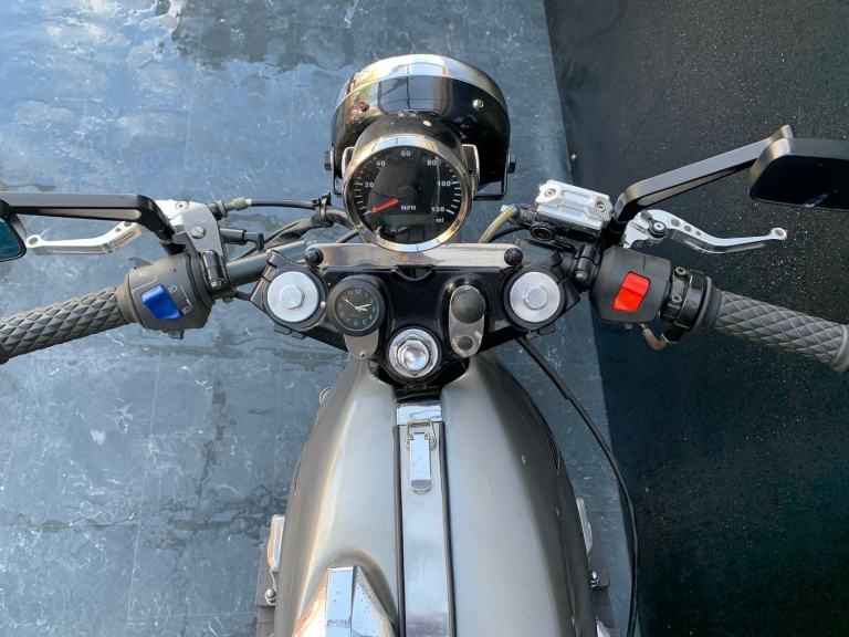 HONDA CB750 CAFE RACER PROJECT BIKE HPI CLEAR