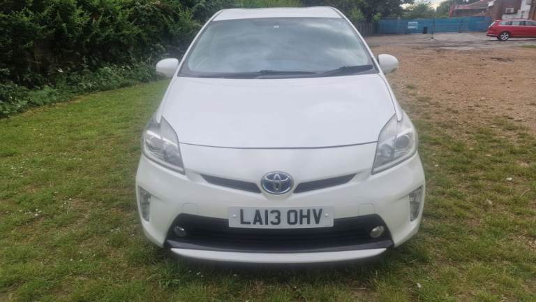 Toyota, PRIUS 1.8  T SPIRIT VVT-I  Hybrid CVT, 2013, 1797 (cc)
