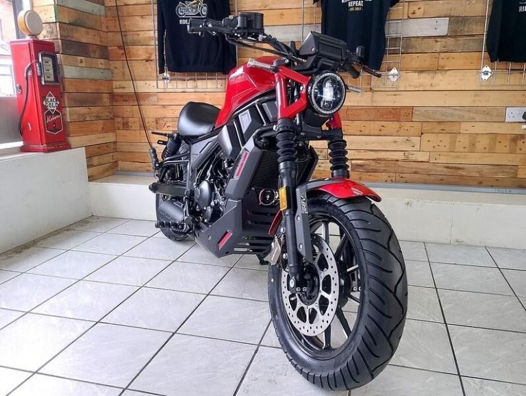 Zontes ZT125-C 125 125 Cruiser 