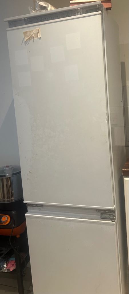 Fridge and freezer