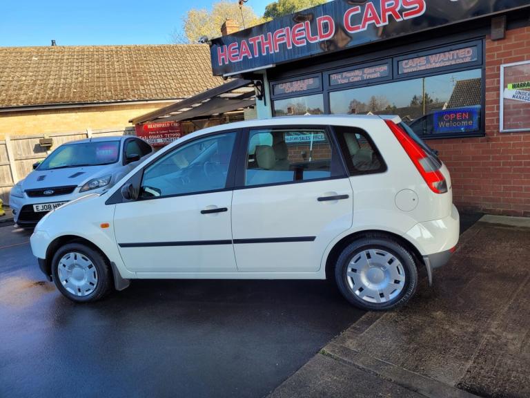 2003 Ford Fiesta 1.25 LX 5dr HATCHBACK Petrol Manual