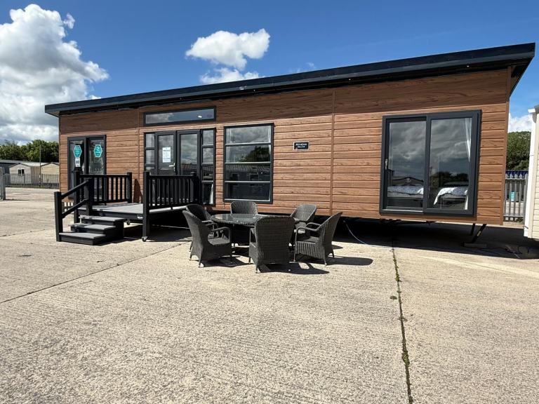 New 2026 41x14ft Centre Lounge Lodge - DG, CH, 2x Shower Ensuites - Offsite Sale