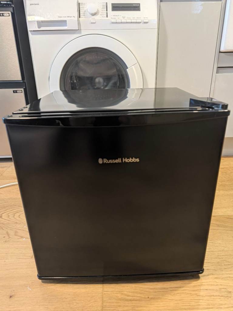 Russell Hobbs Tabletop Mini Freezer (RHTTFZ0E1B) - Black, As Good As New