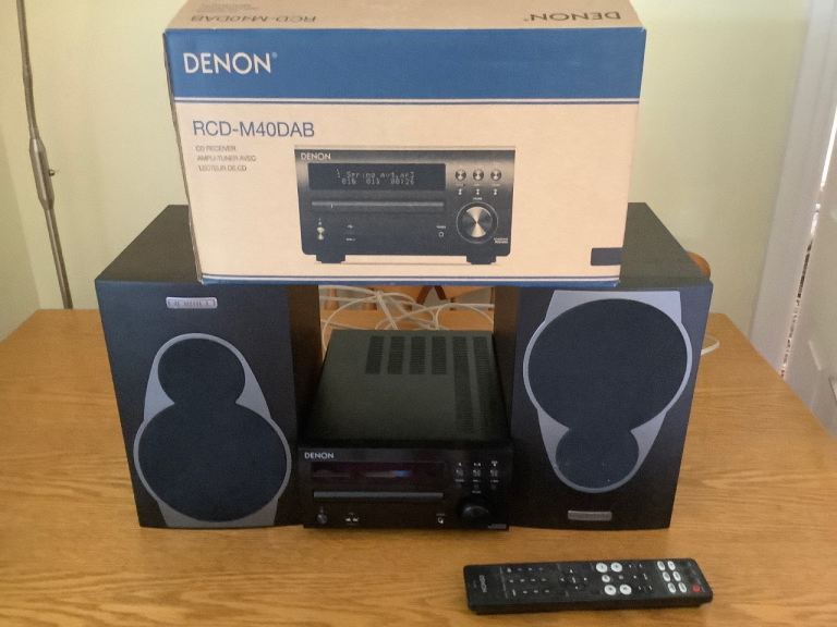 Denon RCD-M40DAB Stereo System with Speakers and Remote