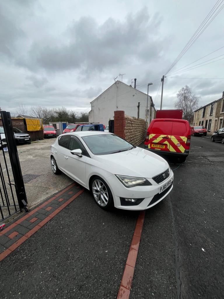 2015 SEAT Leon 1.4 EcoTSI 150 FR 5dr [Technology Pack] HATCHBACK Petrol Manual