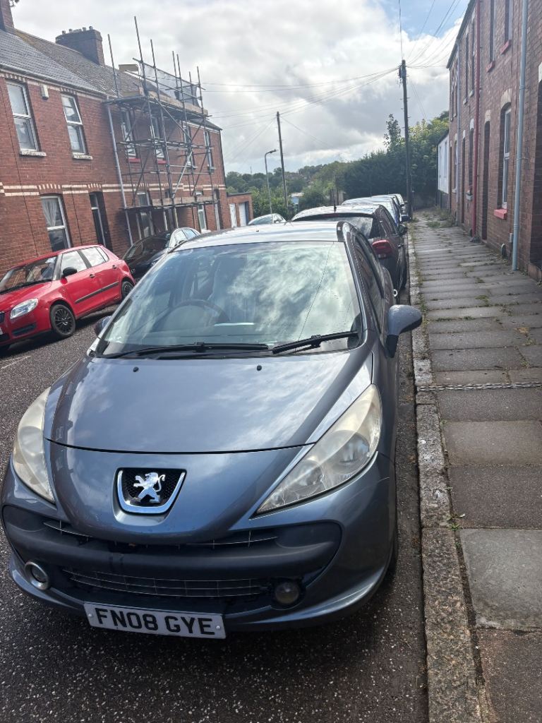 Peugeot 207: FOR PARTS OR REPAIR 