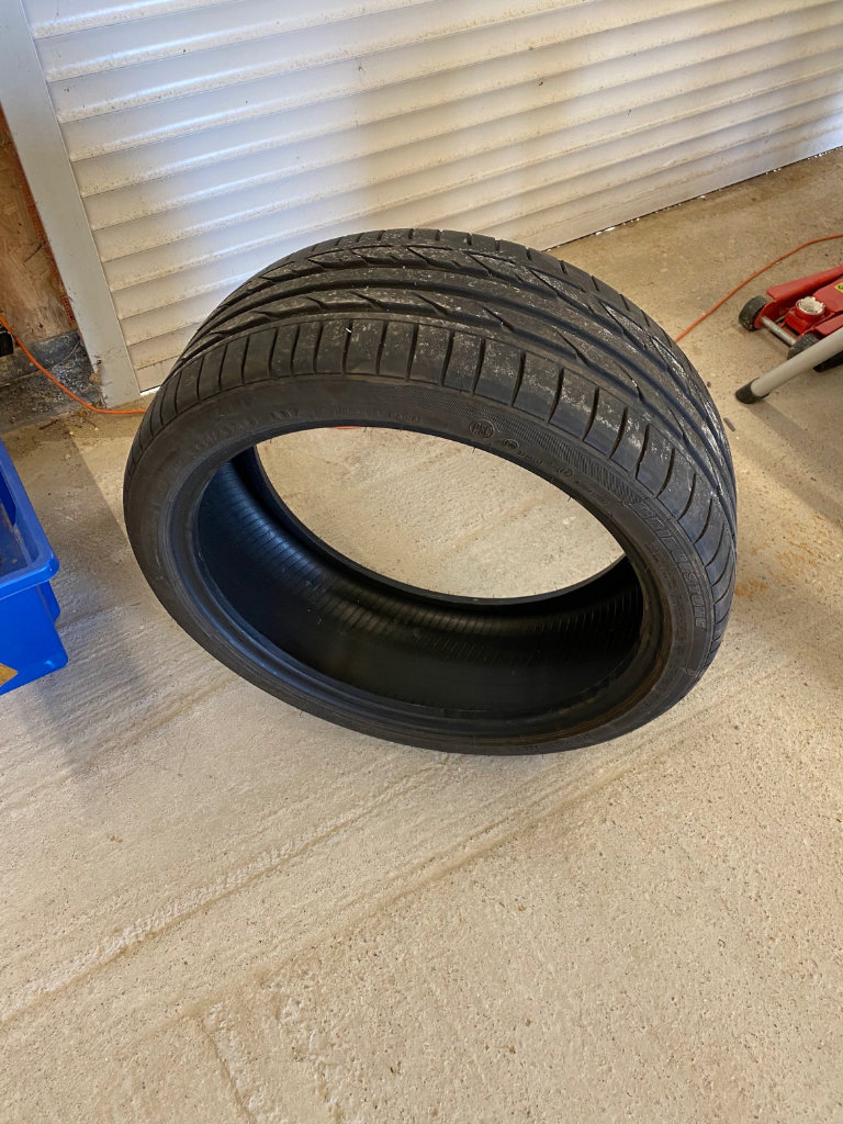 Nearly new run flat tyre for BMW 