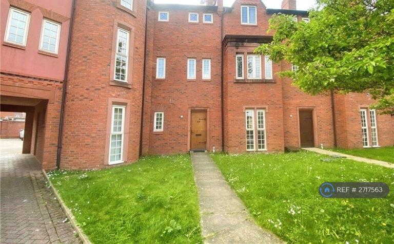 2 bedroom flat in Butts Green, Westbrook, Warrington, WA5 (2 bed) (#2717563)