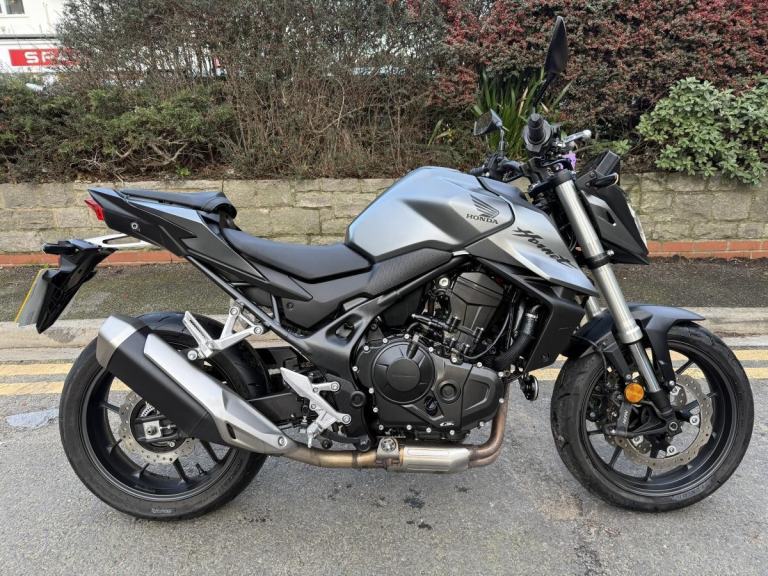 HONDA CB750 HORNET 2023