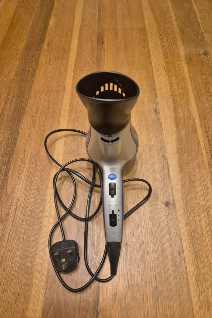 Remington Hairdryer - Good Condition