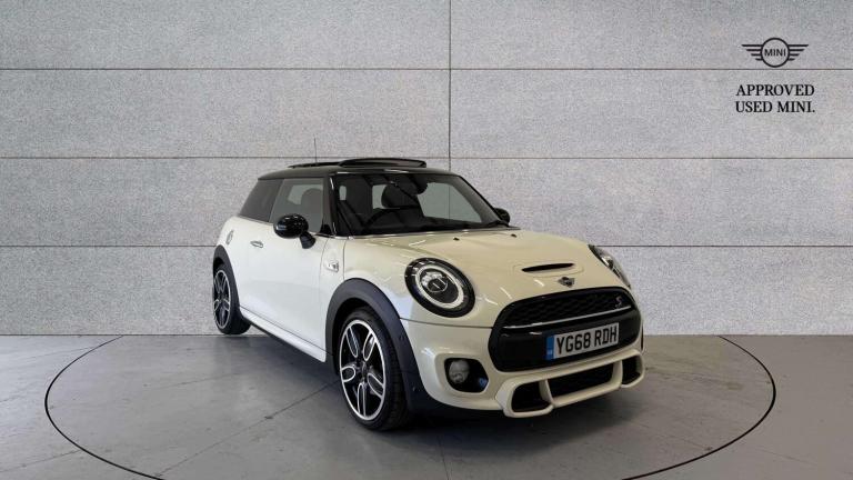 2019 MINI Hatch 2.0 Cooper S Sport II 3dr Auto [Comfort/Nav Pack] Hatchback Petrol Automatic