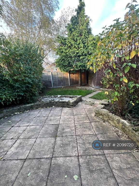 3 bedroom house in Lagonda Close, Newport Pagnell, MK16 (3 bed) (#2099720)