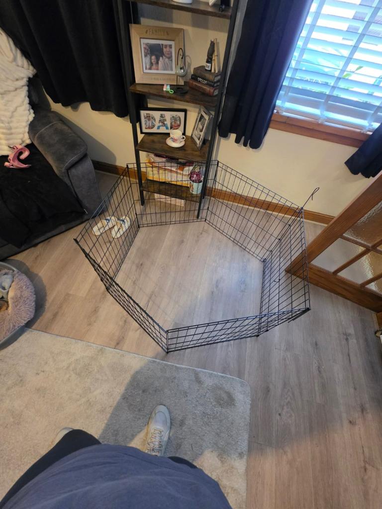 Doggy/Animal play pen 