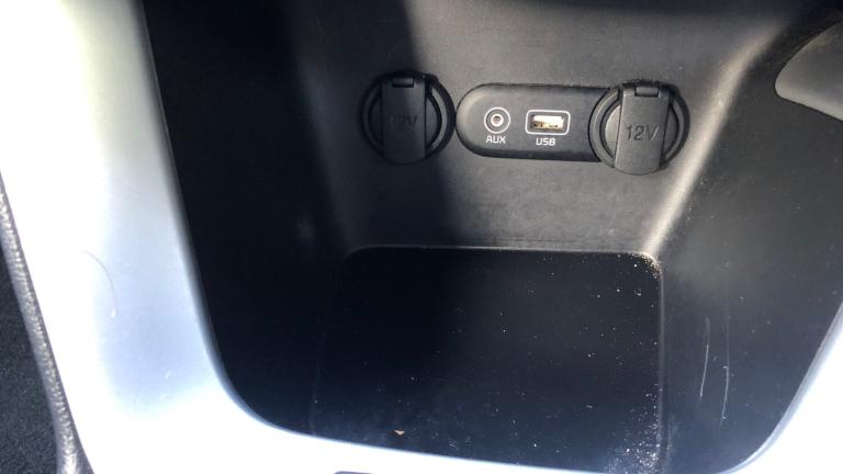 2017 Kia Ceed 1.6 CRDi ISG 2 5dr DCT Diesel Hatchback Hatchback Diesel Automatic