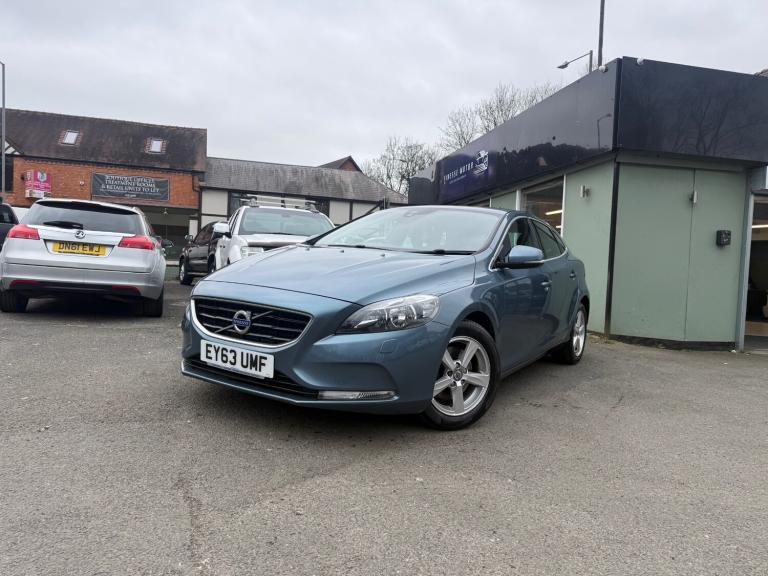 2013 Volvo V40 D2 SE 5dr Powershift HATCHBACK Diesel Automatic