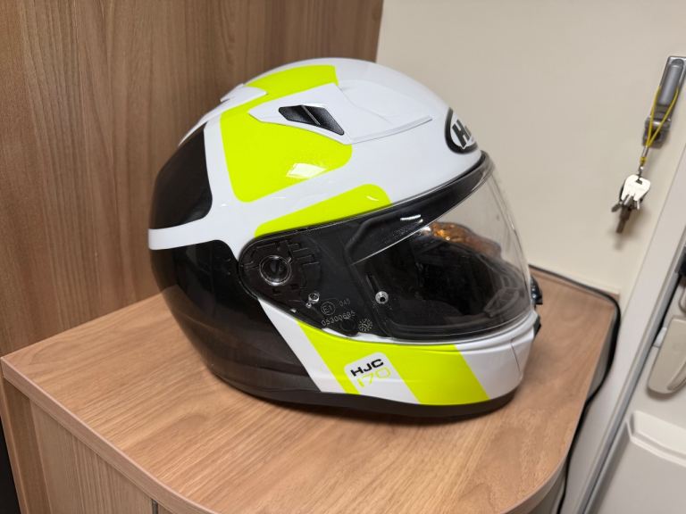 HJC I70 Helmet size M 